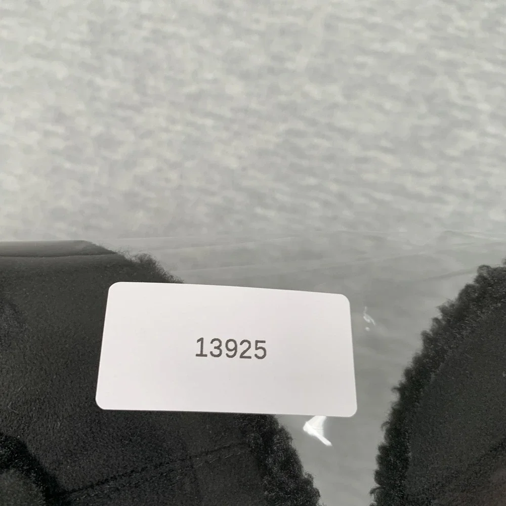 J.Crew Mittens Womens One Size Black Faux Fur Fleece Non‎ Slip Winter Warm